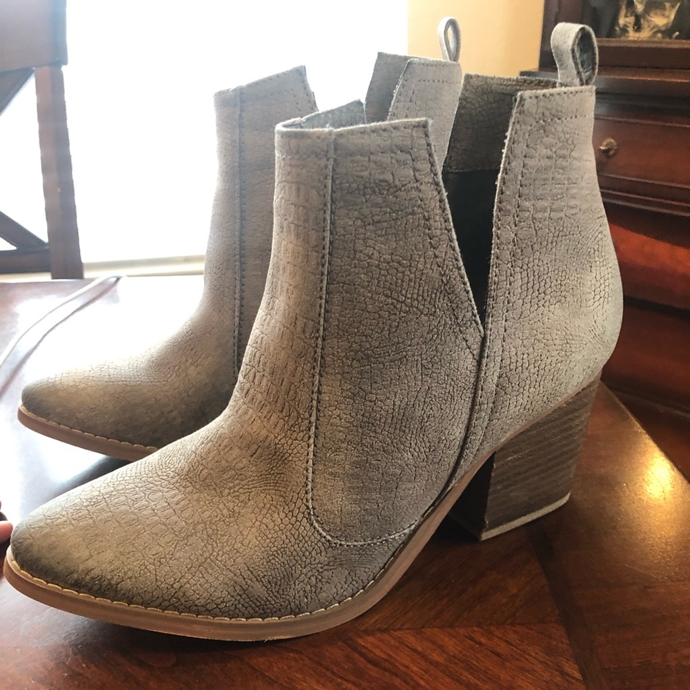 Not Rated Shea Gray Botties